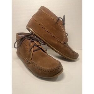 Minnetonka Boots Women's 8.5 Brown Suede Moccasin Soft Sole Lace-Up Ankle Shoe